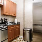 Apartment 185: Hells Kitchen