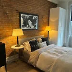 1830\'S Historic Merchant House On The Park Les