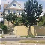 *Private* Studio 5 Minutes From Lga/ Us Open