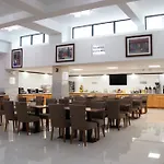 Lic Plaza Hotel