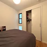 1 Bedroom In Apartment In Bedstuy Brooklyn