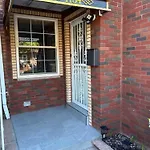 Cozy Canarsie Getaway Brooklyn Ny