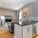 Renovated Lower East Side 2Br 1Ba Washer Dryer