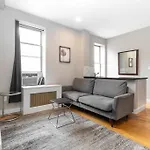 Renovated Lower East Side 2Br 1Ba Washer Dryer