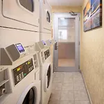 Hilton Garden Inn Queens / JFK Airport