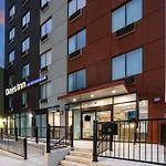 Days Inn By Wyndham Staten Island