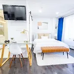 809-5B Luxury Studio With A Private Balcony