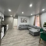 Metro Oasis