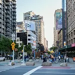 Chelsea 1Br W Balcony Doorman Gym Nyc-135