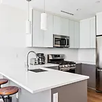 Lic 2Br W Gym Dm Elevator Private Balcony Nyc-769