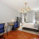 Spacious Upper East Side Studio