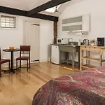 The Canal Park Inn
