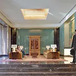 Global Luxury Suites At Symphony House