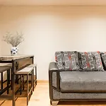 Deluxe And Stylish Apartment With Brick Wall Exposed