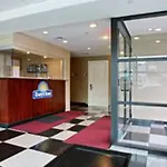 Days Inn Bronx