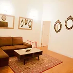 Union Square Best Location 2 Bedroom Apt