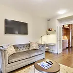 Gramercy Townhouse By Sudha