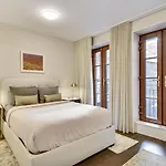 Gramercy Townhouse By Sudha