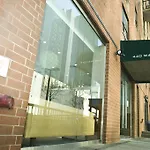 Metro Apartments
