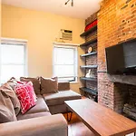 Spacious Apt Close To 9Th Avenue