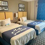Days Inn By Wyndham Brooklyn Borough Park