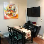 Modern 2 Bedroom Apartment Nyc