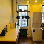 Posh Cobble Hill Apartment, 5 Minutes To Manhattan
