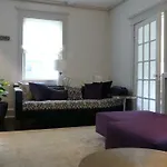 Warm And Cozy Home With A Modern Flair
