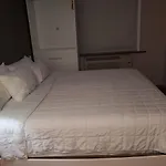 Umbrella Hotel Brooklyn
