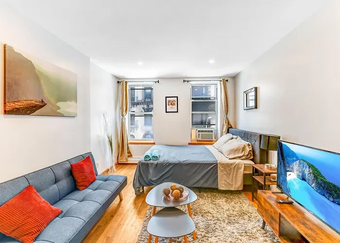 Cozy Nolita 2 Bedroom Apartment