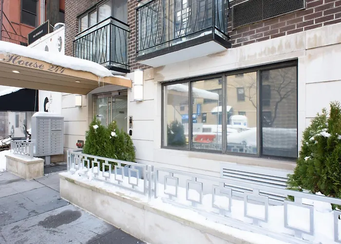 75-1B New Prime Upper East W D Elevator