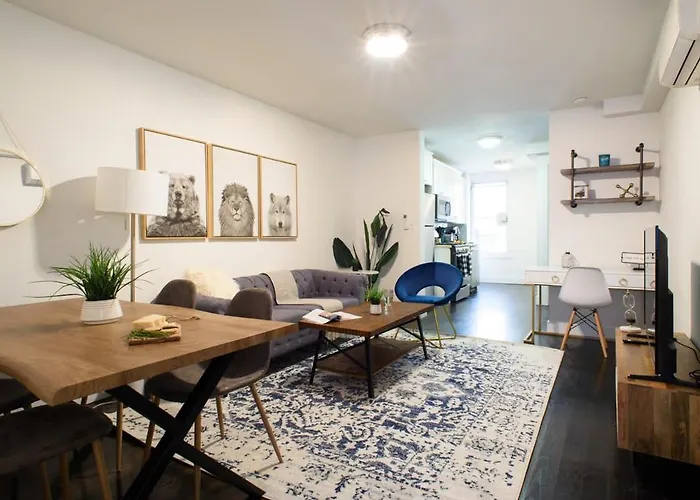 39-1 Renovated 3Br Prime Midtown West
