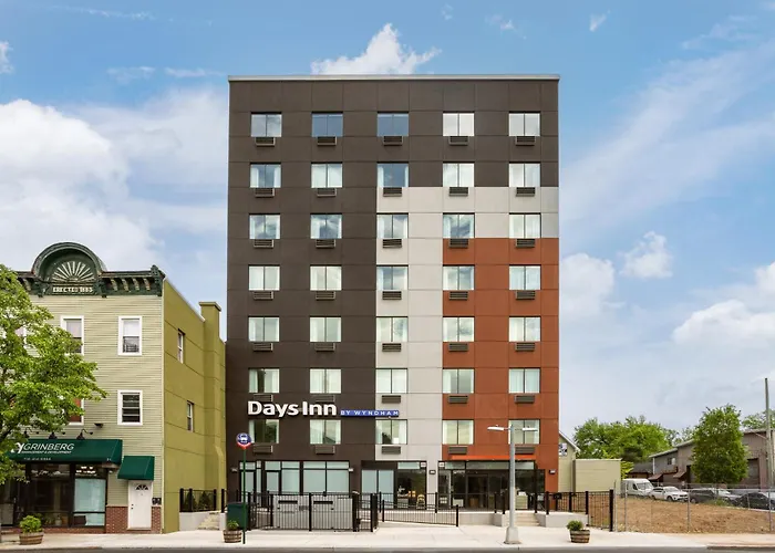 Days Inn By Wyndham Staten Island