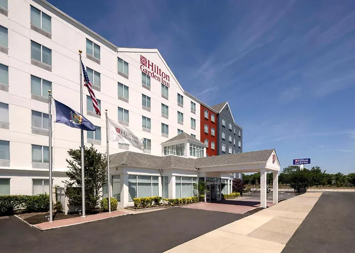 Hilton Garden Inn Queens / JFK Airport