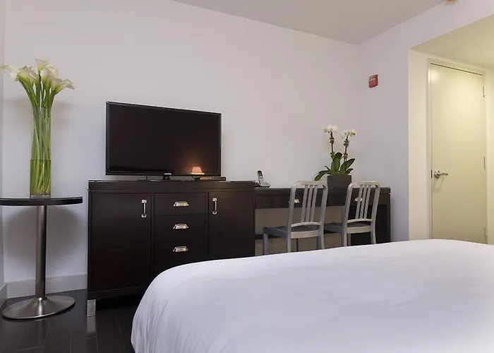Metro Apartments