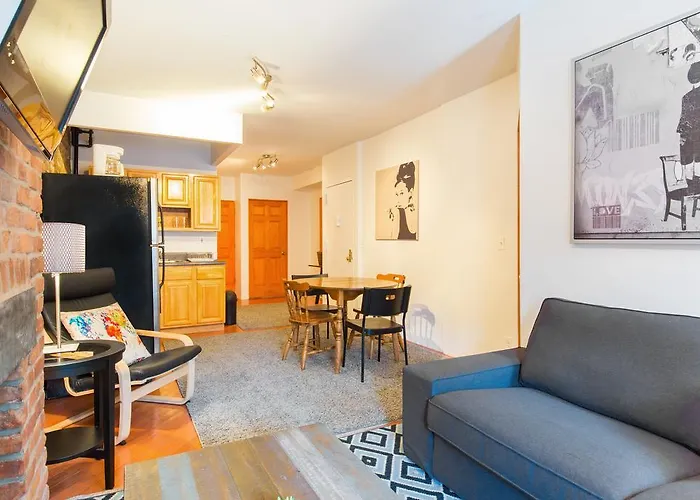 Spacious Apt Close To 9Th Avenue