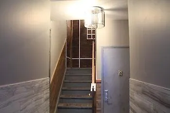 Kosciuszko Street Apartment