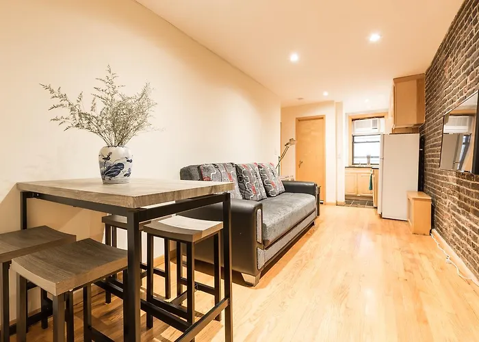 Deluxe And Stylish Apartment With Brick Wall Exposed