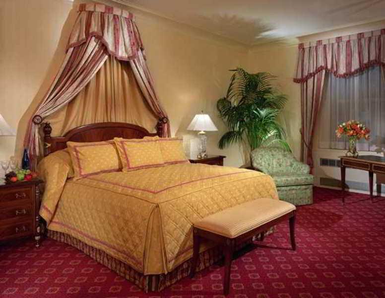 The Towers Of The Waldorf Astoria Hotel