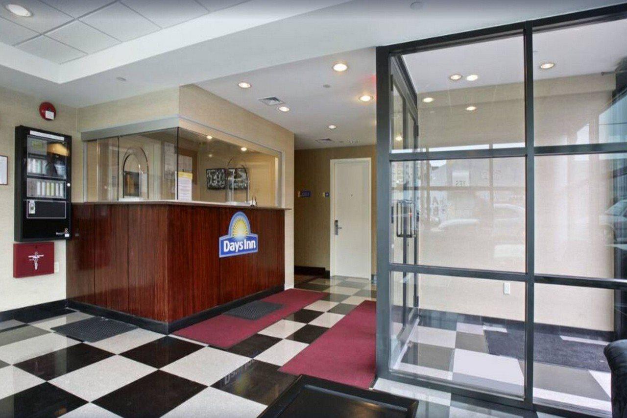 Hotel Days Bronx New York