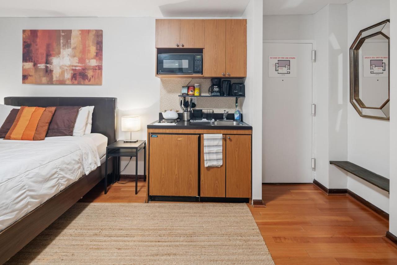 Apartment Elevate At Times Square New York