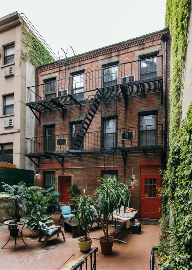Elevate At Times Square Apartment