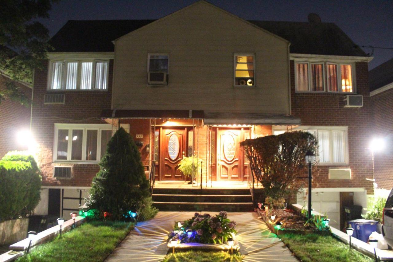 Guest house Spacious Comfy In Cozy Classy Duplex New York