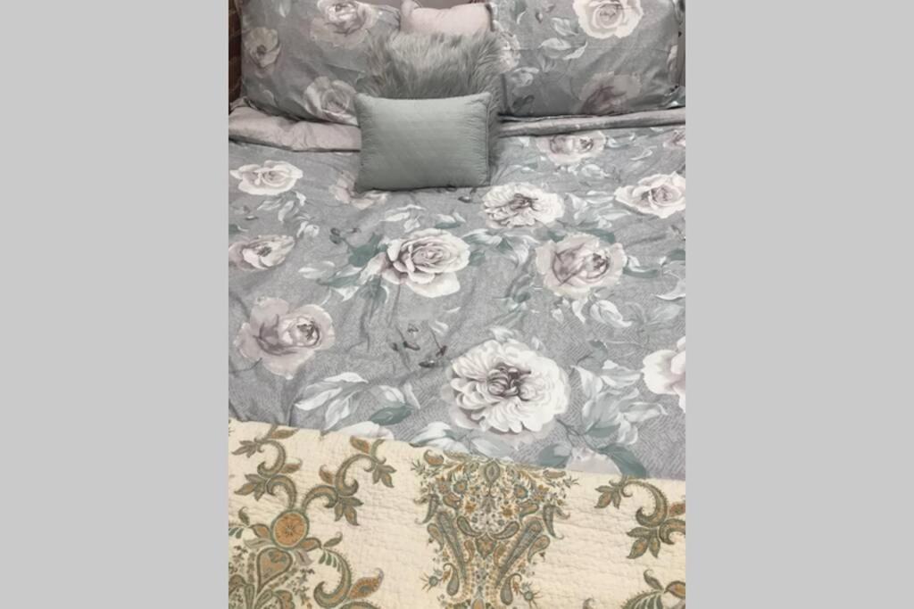 One Bedroom In Classic Nyc Brownstone Apartment New York