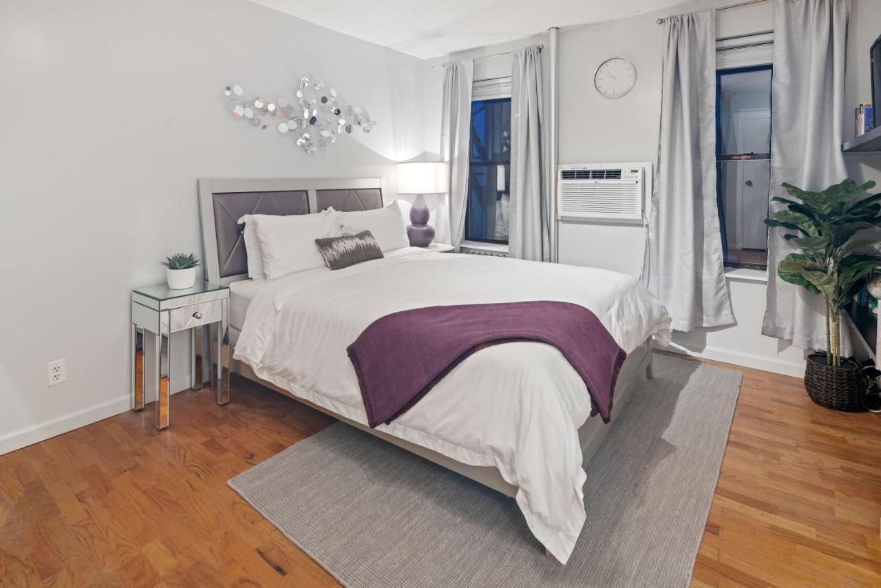 Elevate At Times Square Apartment New York
