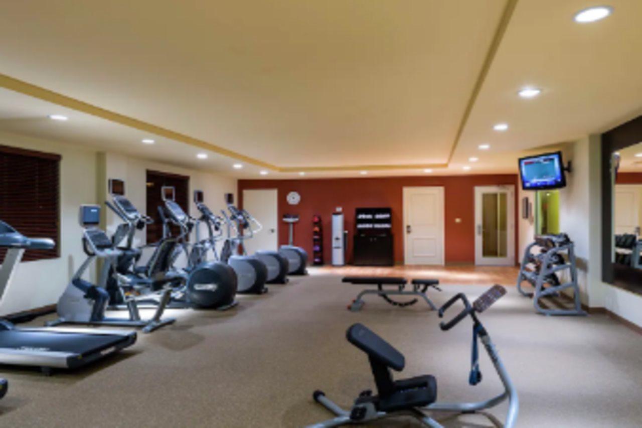 Hilton Garden Queens/jfk 3*