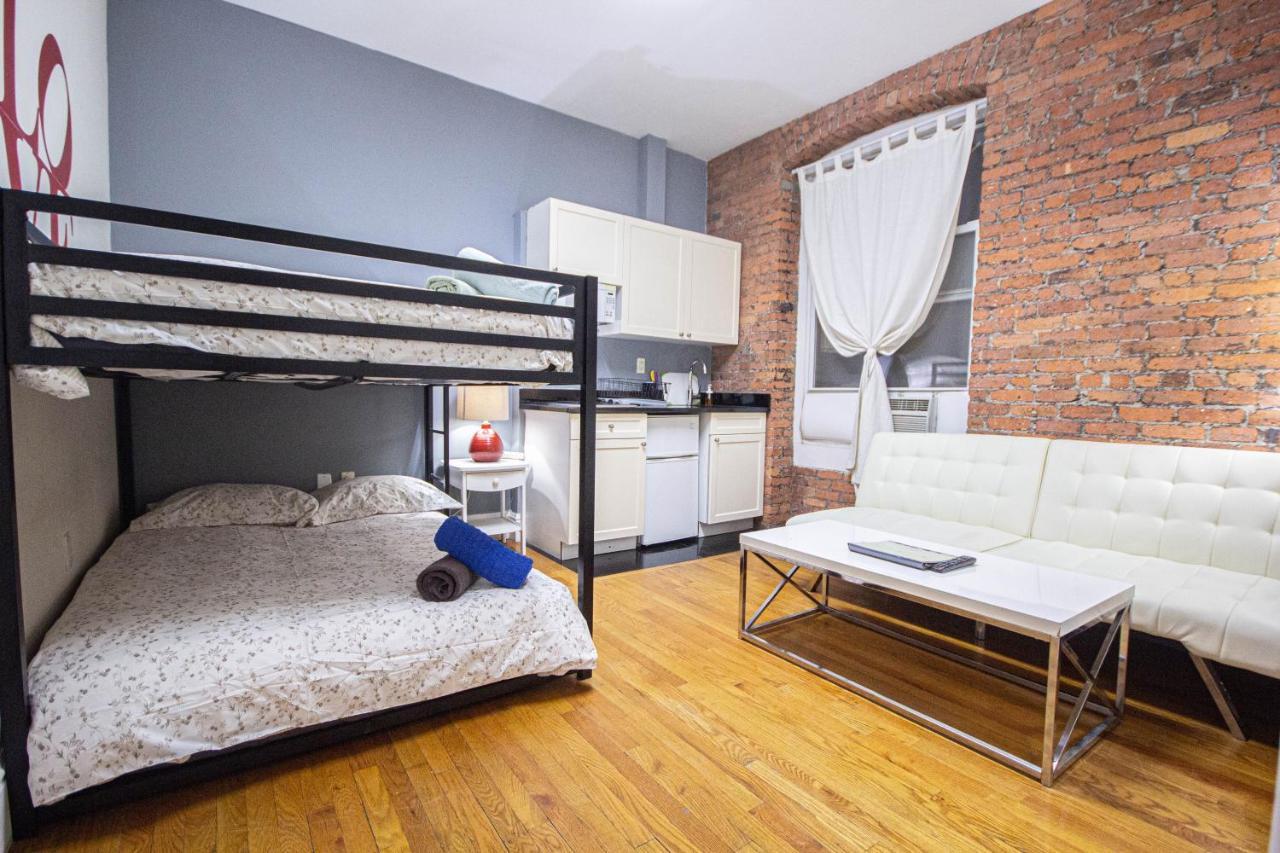 - Cozy Apartment New York