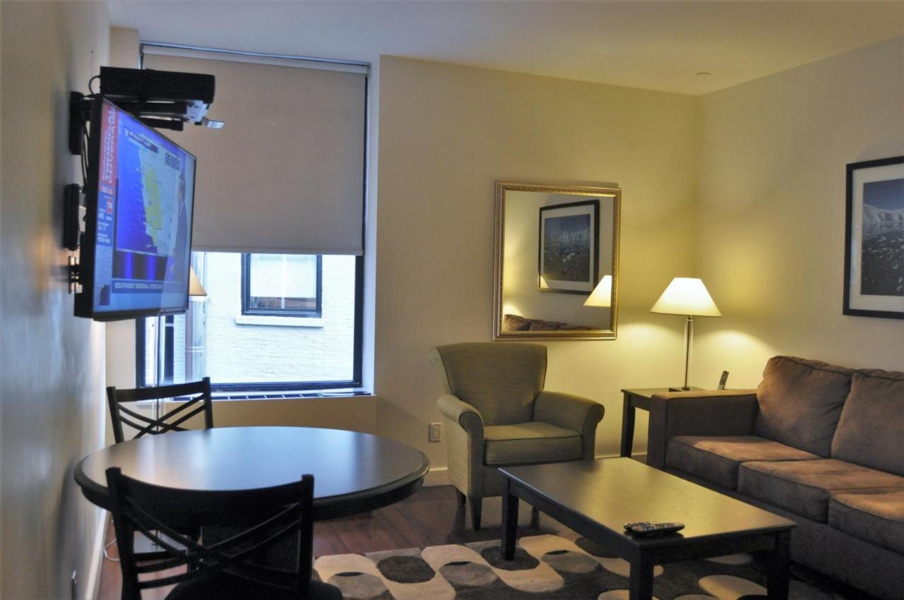 Oakwood Residence Sixth Avenue Apartment