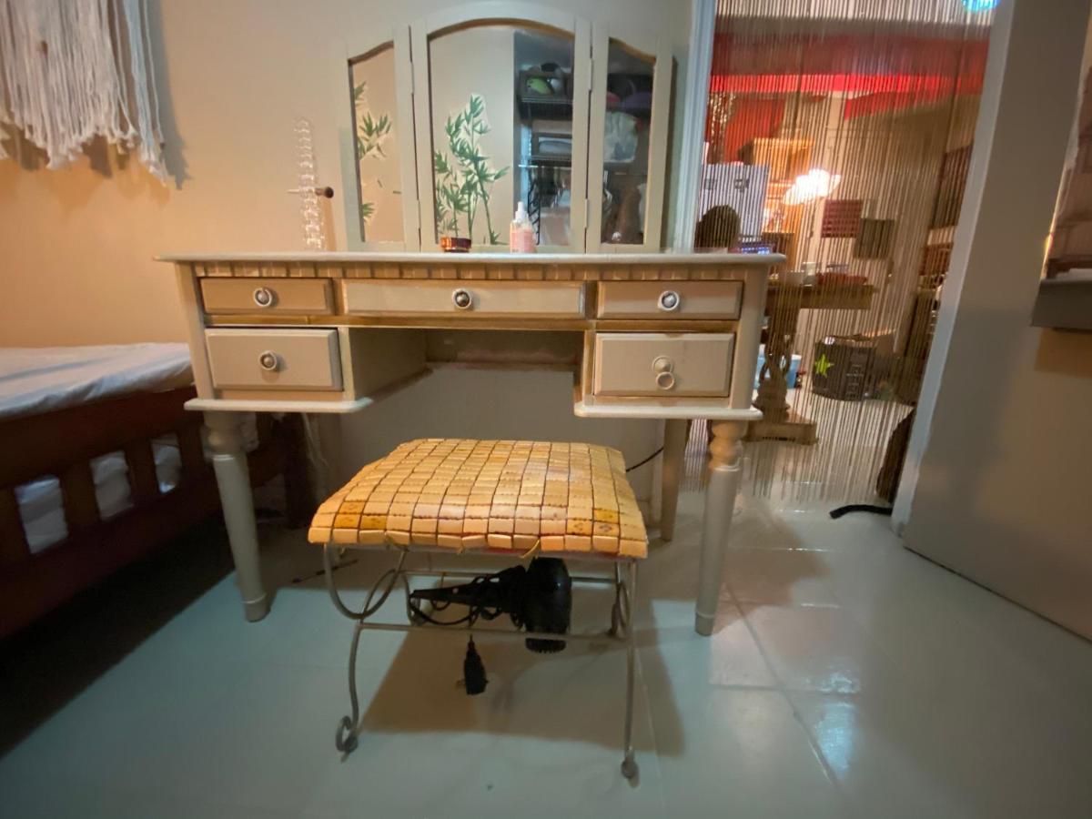 Bamboo Home With Garden Apartment New York