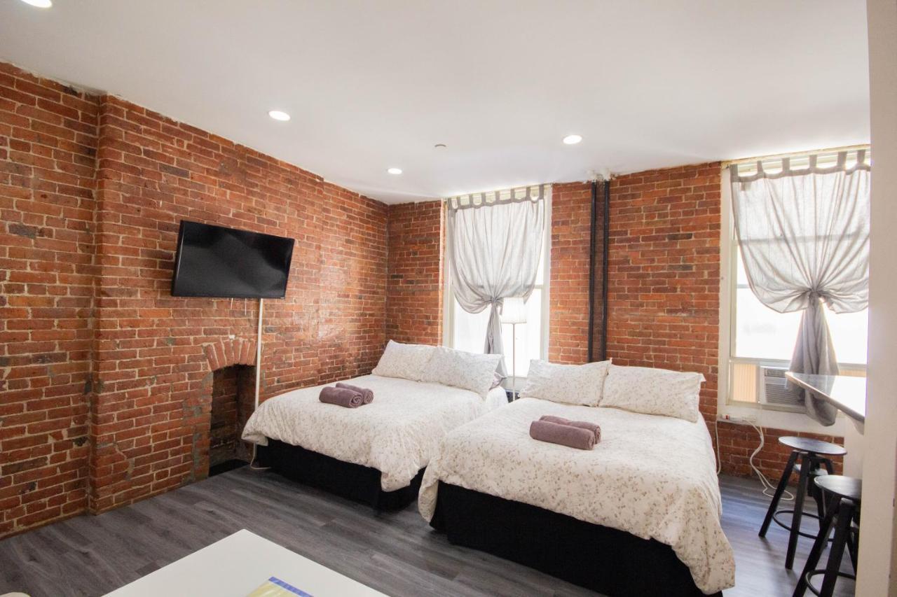 - Cozy Apartment *